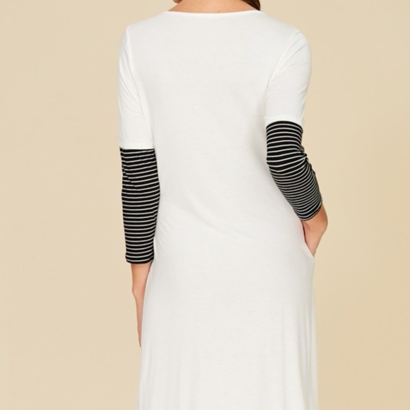 ALL SIZES!! 3/4 Sleeve Contrast Stripe Dress - Picture 3 of 4